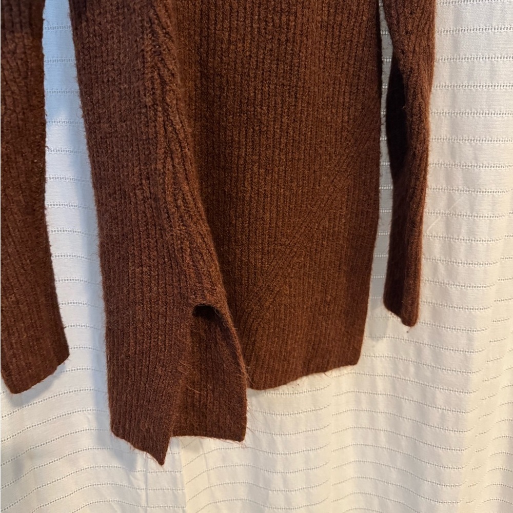 Old Navy Cozy Brown Knit Sweater - Picture 5 of 7